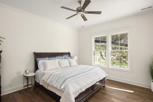 Chimney Crossing at Champion Hills bedroom.