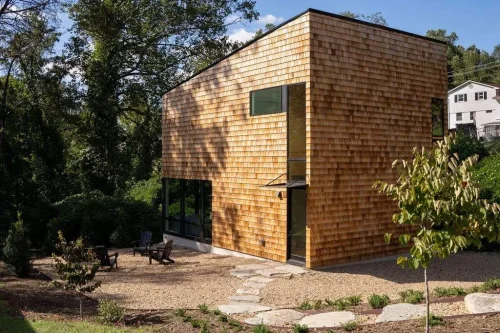 Haith exterior