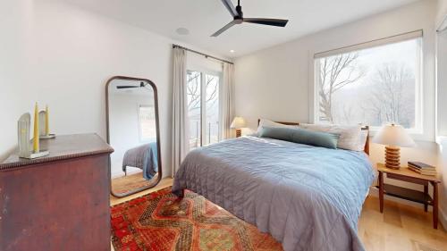 Flat Top Mountain house bedroom.