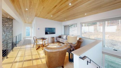 Flat Top Mountain house living room balcony.