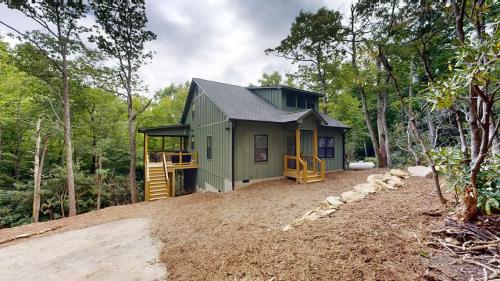 Blue Ridge Modern Farmhouse green exterior.