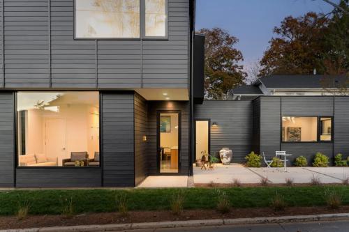 Davwyn - Modern Infill - gray exterior.