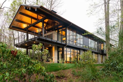 Walnut Valley modern external sideview with porch.